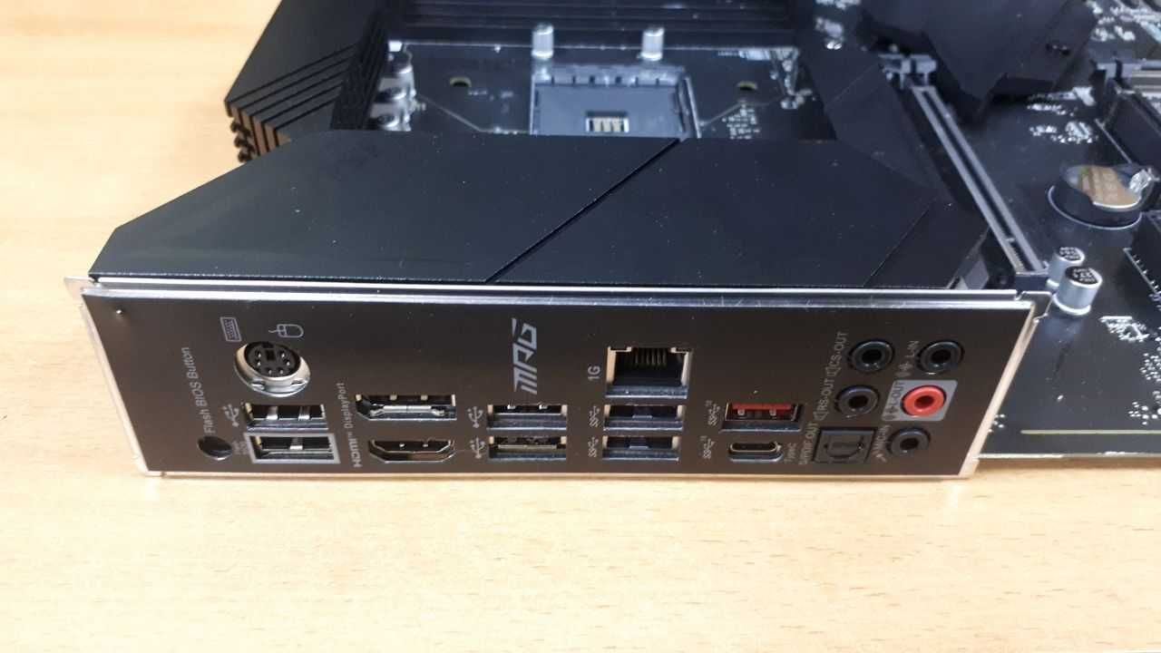 Материнська плата MSI MPG B550 Gaming Plus