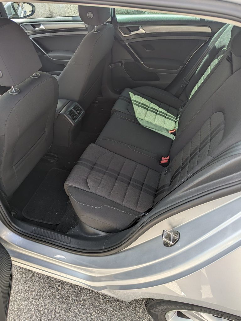 Volkswagen Golf VII