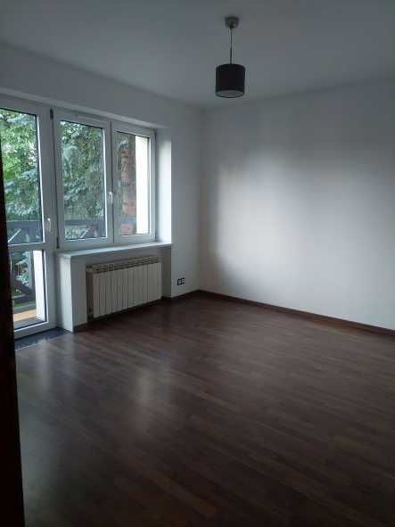 Dom w Piasecznie 102 m2 powierzchni mieszkalnej z dużym ogrodem