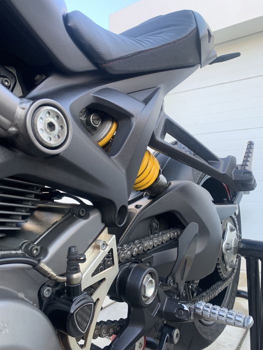 Ducati Monster 1100 EVO ABS (2012) Preto (link c/ video)
