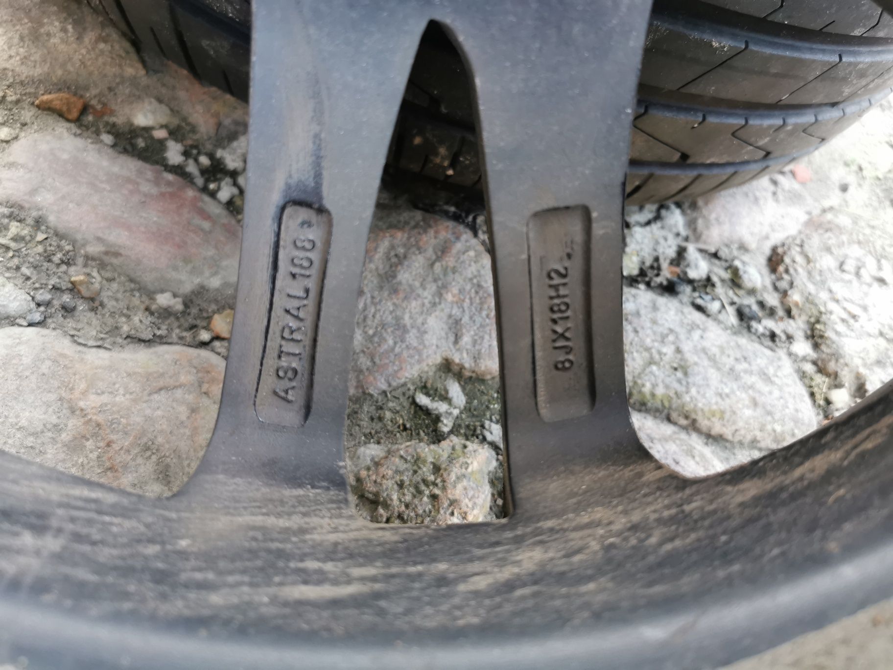 Felgi Gmp Astral 5x114,3 z oponami hankook