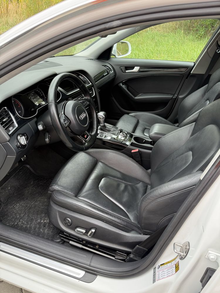 Audi A4B8 2.0 TFSI Quattro S-line