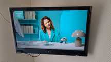 Telewizor LG 26 z wieszakiem i dekoderem DVBT2