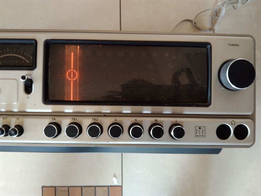 Stary Ampituner GRUNDIG Receiver 20