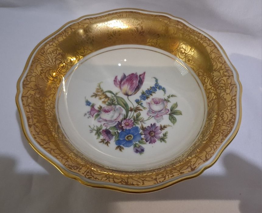 Rosenthal Chippendale_Porcelanowa misa na stopie