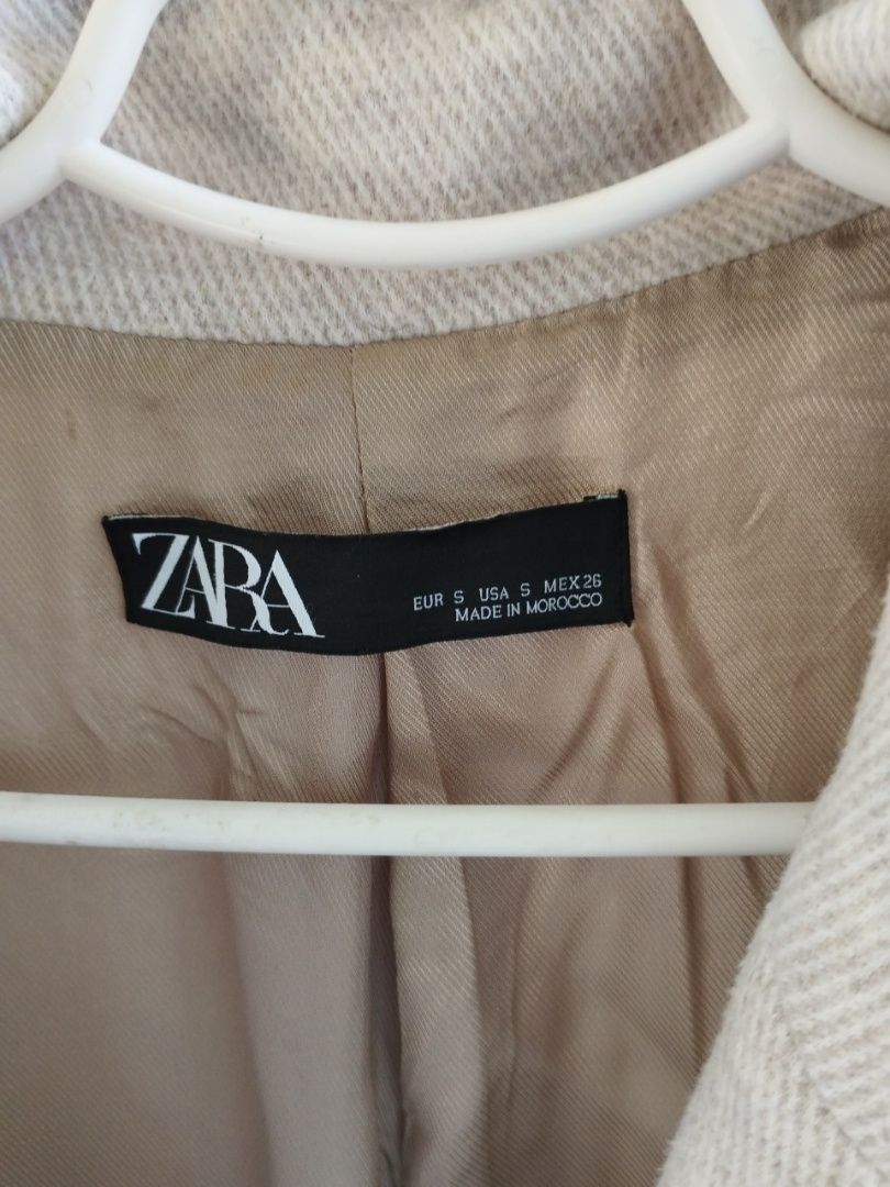 Пальто Zara 3 видов