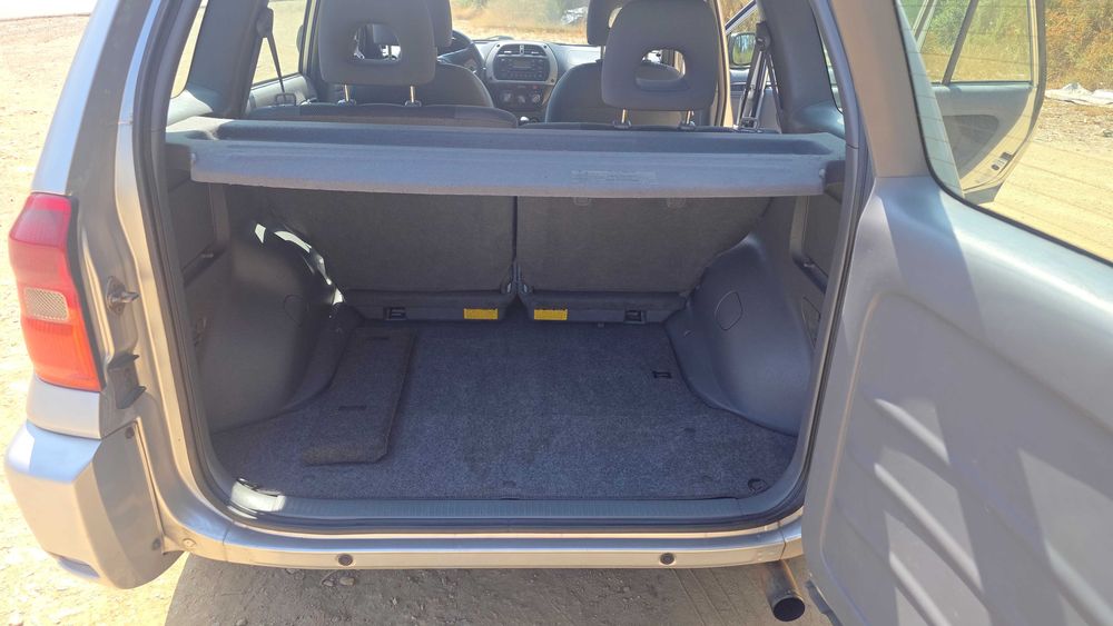 Toyota RAV4 II 2.0 D-4D