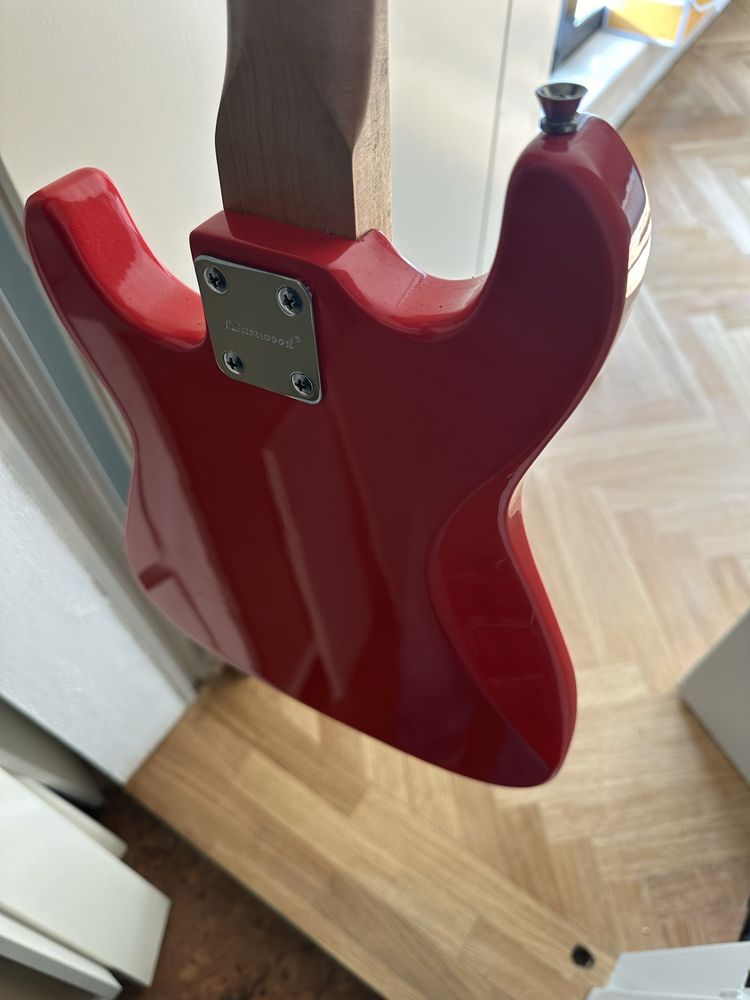 Guitarra electrica para crianca