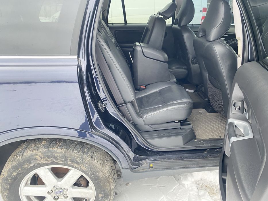 В розборі volvo xc90 2.5 бензин