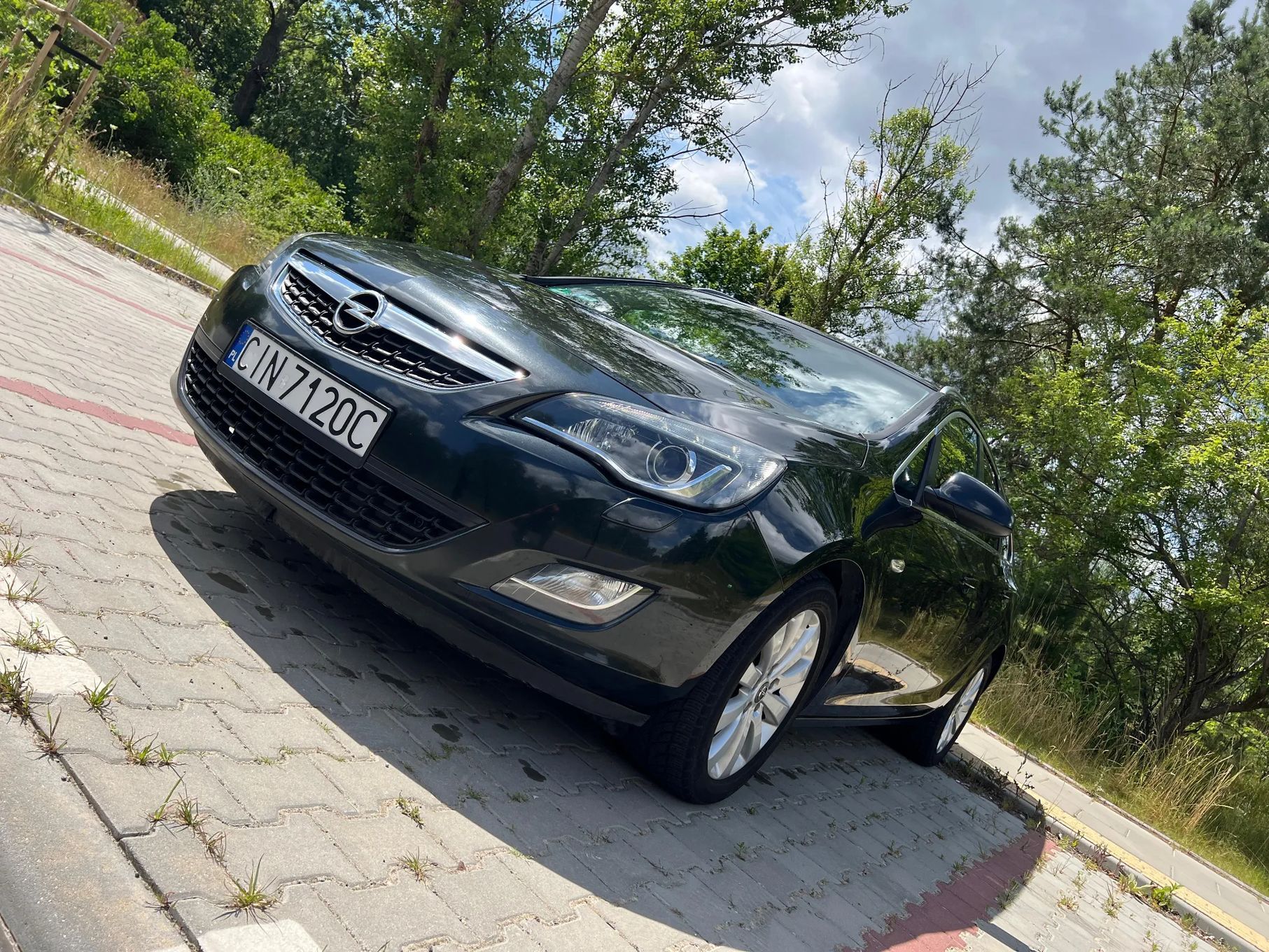 Opel Astra 1.6T 180KM Astra Bixenon,doświet,navi,grz.kierow,isofix,multifun,skóra