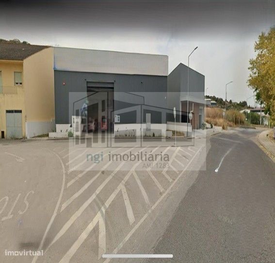 Armazém Zona Industrial de Frielas - Loures