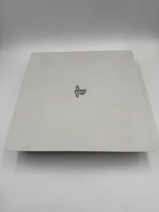 Biala Ps4 Pro 1Tb + 4 Gry + Gwarancja