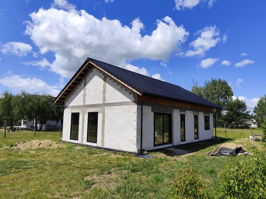 Dom w stanie surowym zamkniętym