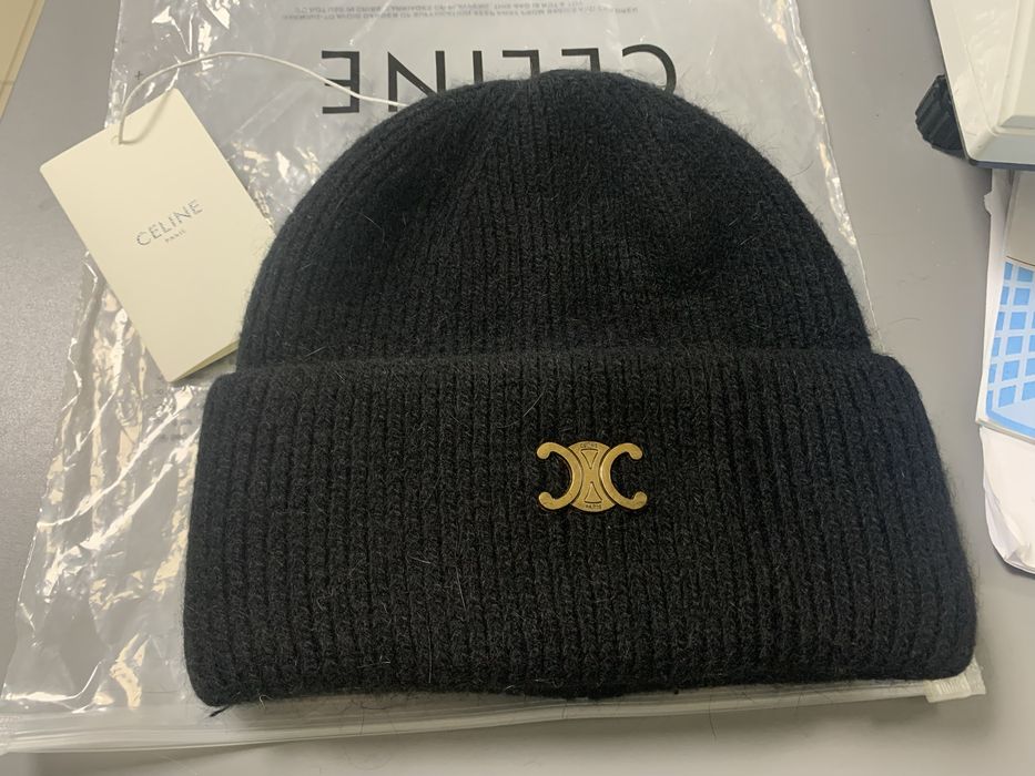 Стильна шапка Celine з ангори