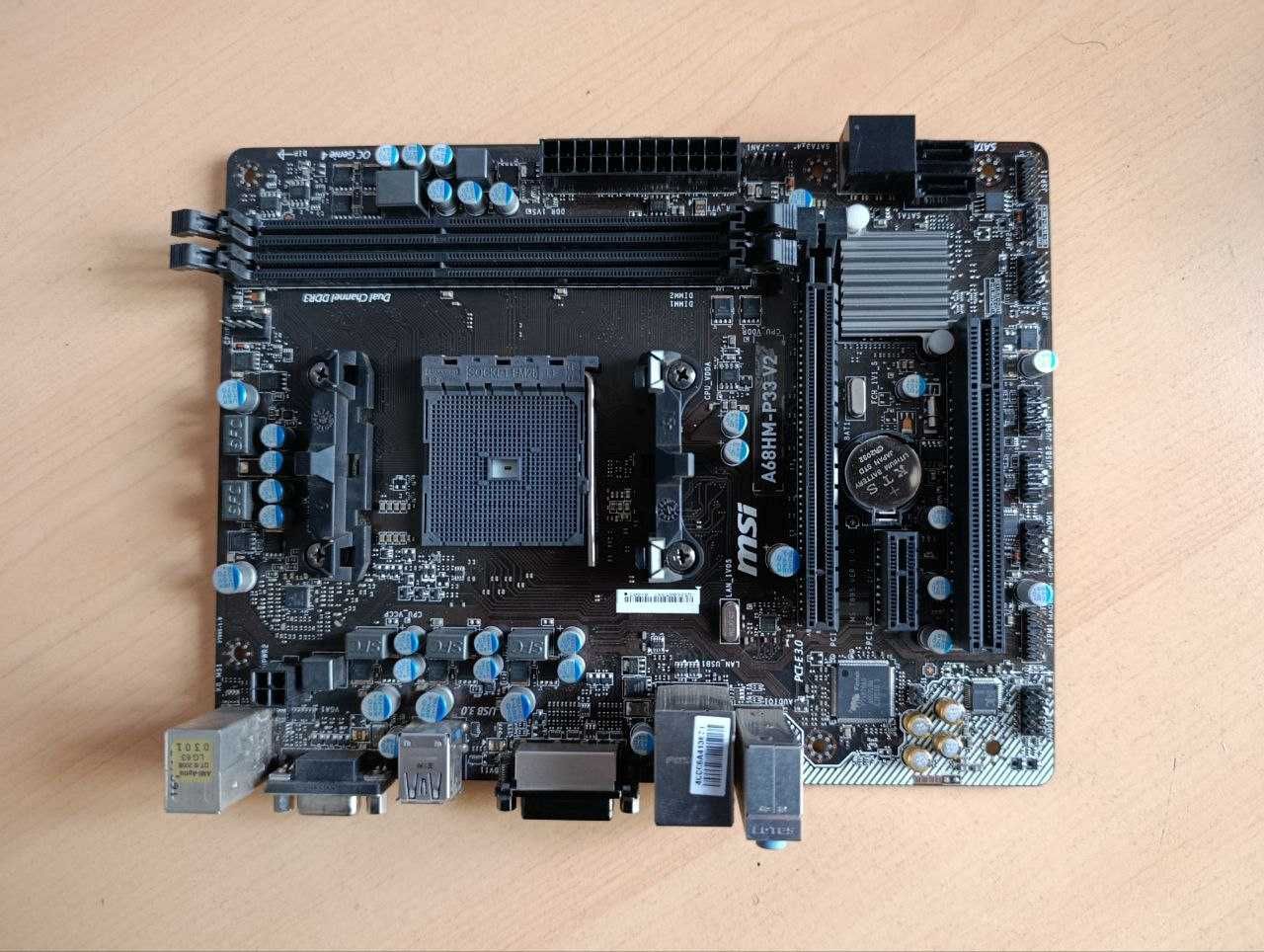 Материнськая плата MSI A68HM-P33 V2