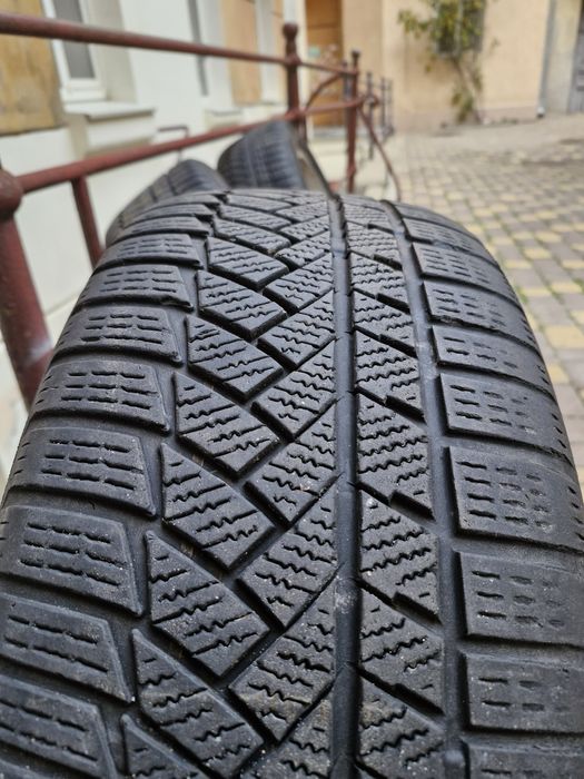 Зимова гума 225/55/17