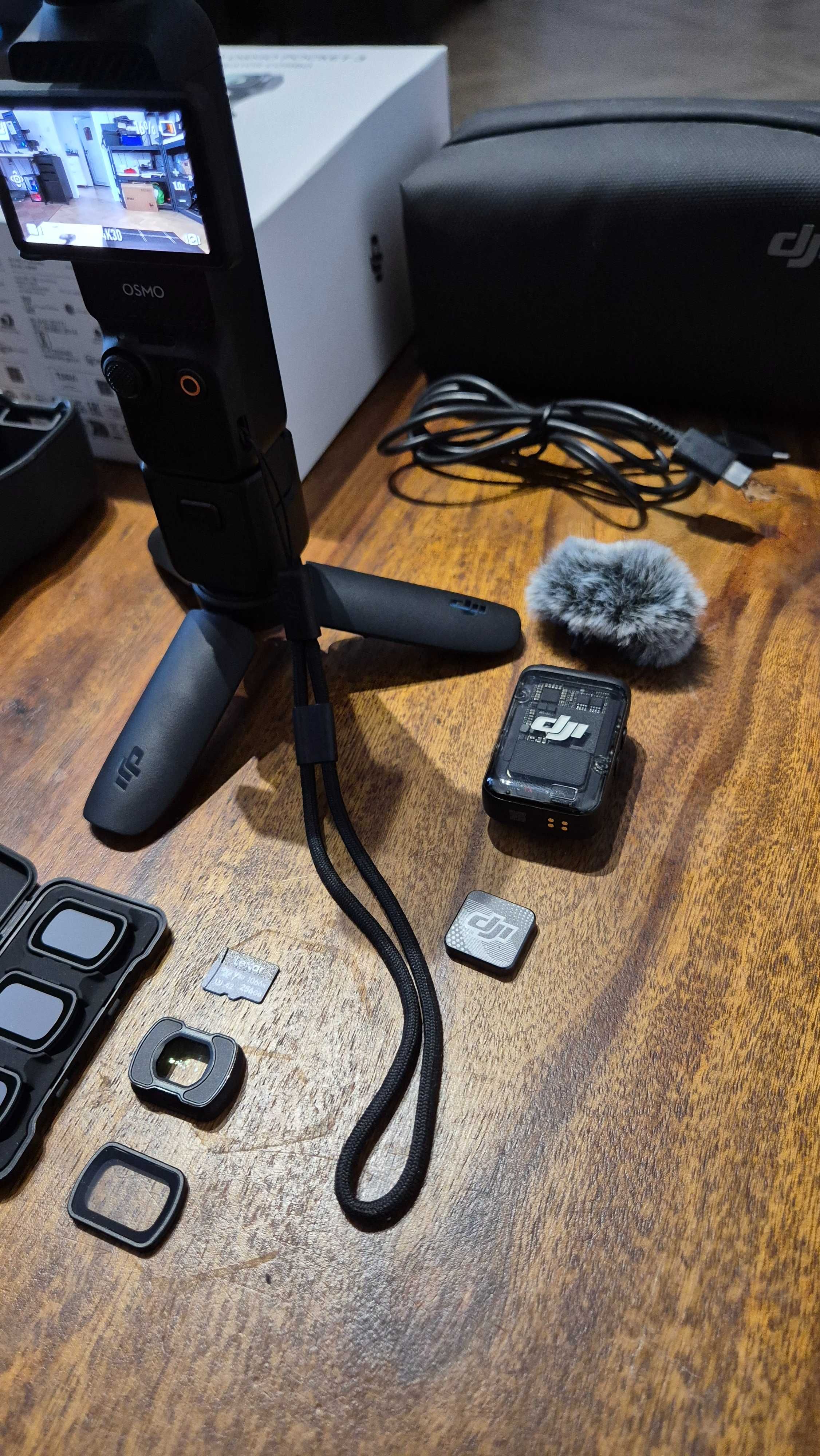 Kamera DJI OSMO Pocket 3 Creator Combo +  DJI Care Refresh 2026