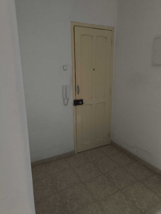 Arrenda-se apartamento T1 localizado no Murtal, Parede