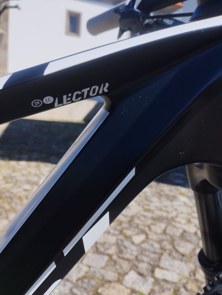 Ghost lector LC 3.9 carbono