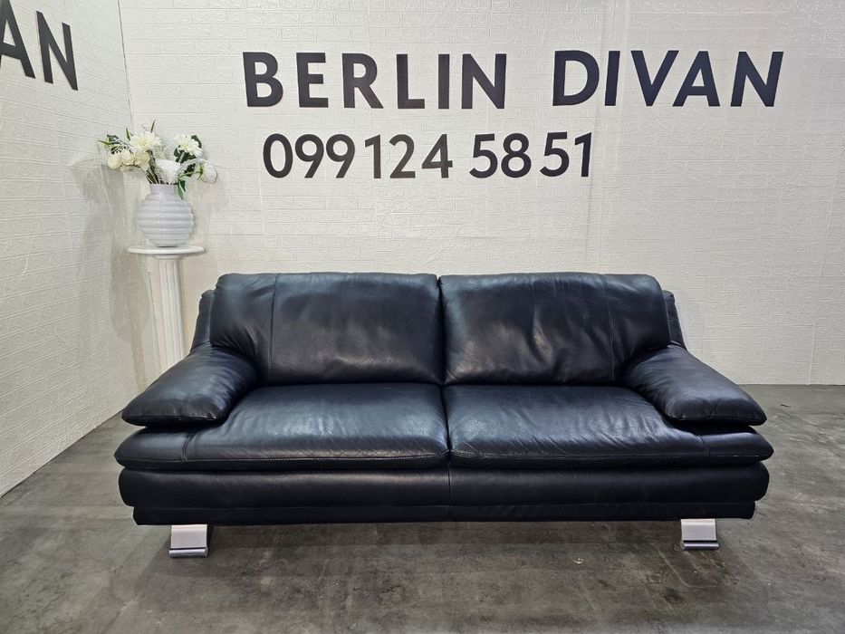 Шкіряний  тримісний чорний диван ITALSOFA. Italiя