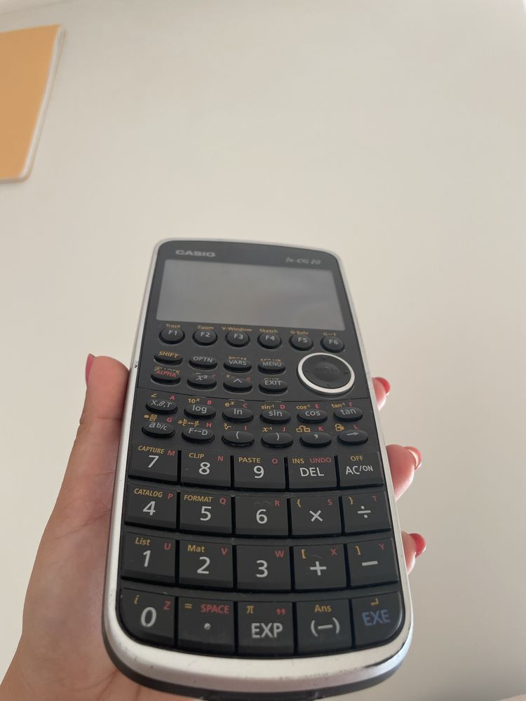 Calculadora Gráfica Casio FX-CG20