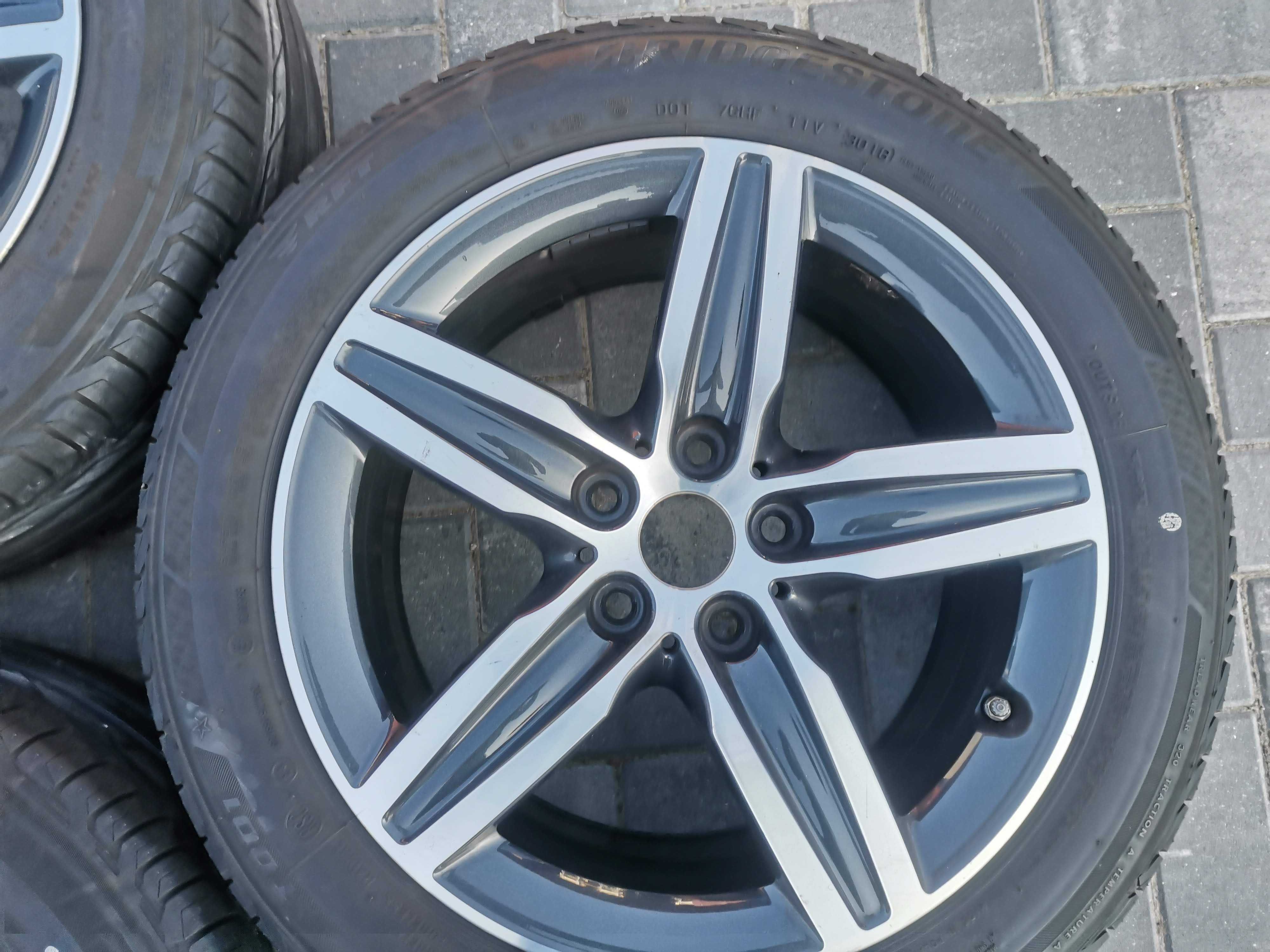 Felgi BMW 2 F45 F46 STYLING 379 7.5Jx17H2 5x112 ET54 TPMS