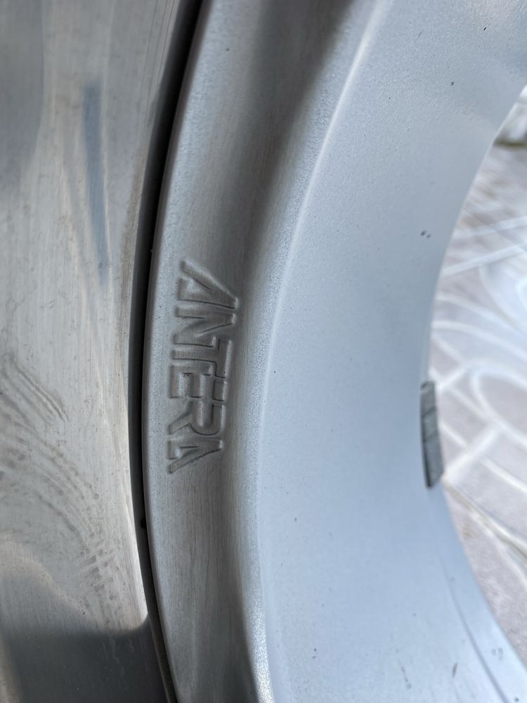 Jantes Antera 5x112 R18 c/pneus