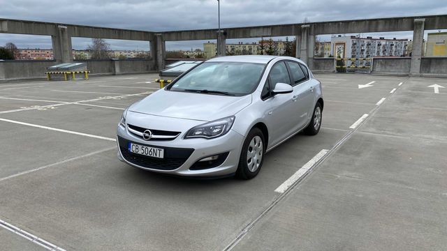 Astra J 1.6 benzyna 115 KM, Salon Polska, bezwypadkowa, parktronic