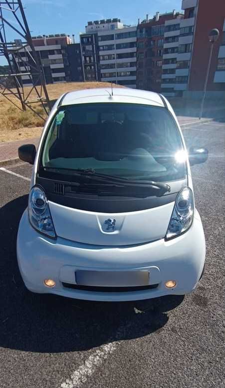 Peugeot ION 2011
