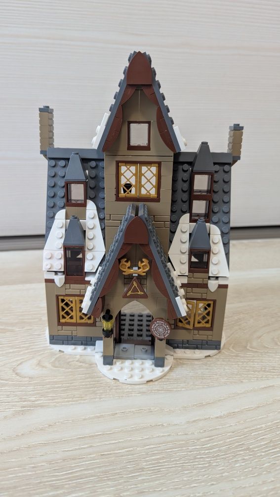Lego Harry Potter Гаррі Поттер Прогулянка до села Гоґсмід (76388)