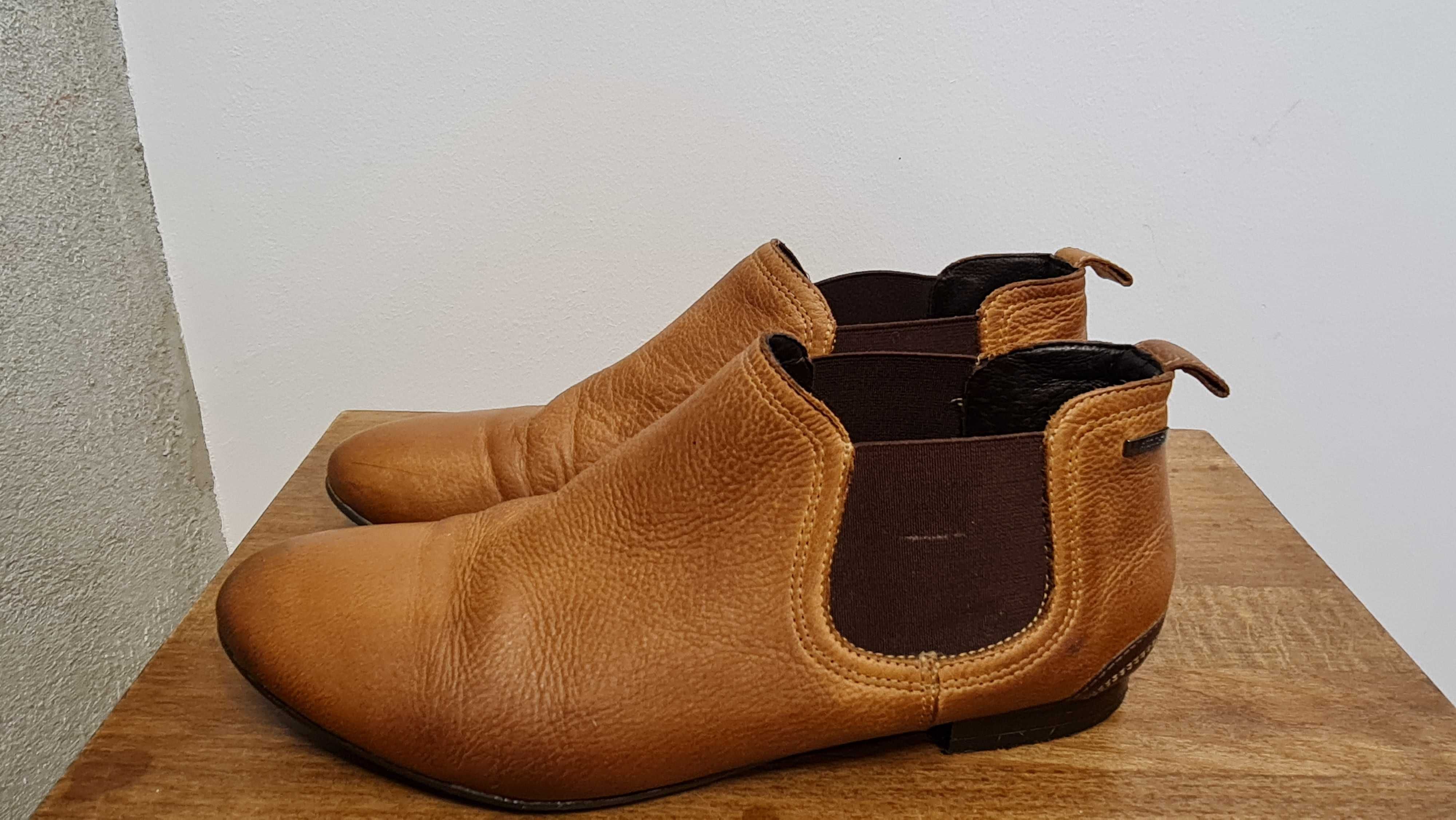 Skórzane kamelowe Botki Lasocki rozmiar 39