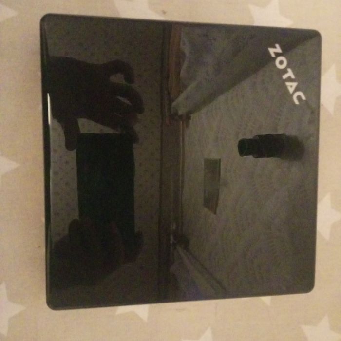 Мини ПК Zotac.  .