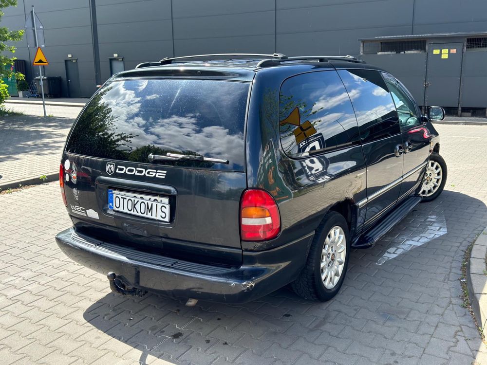 Dodge Caravan 3.3 LPG automat 7 osobowy klima skóra hak