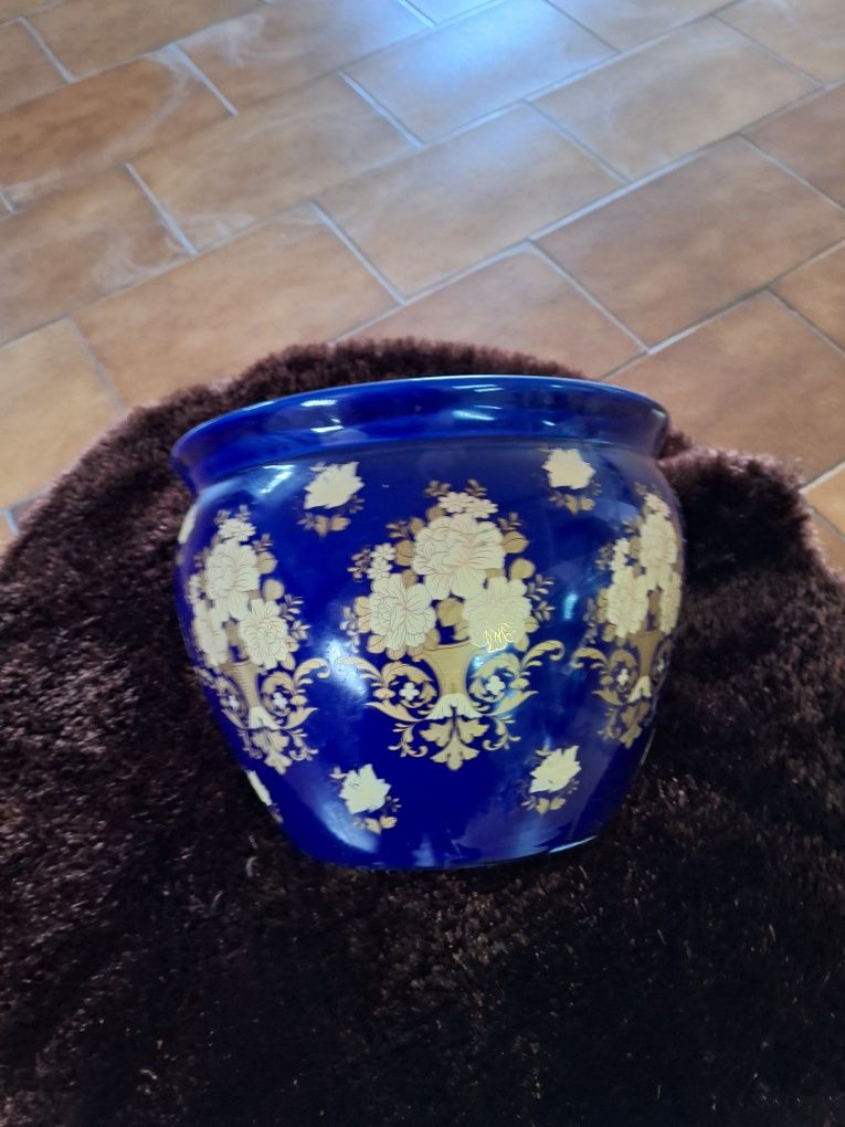 Vaso azul em loiça