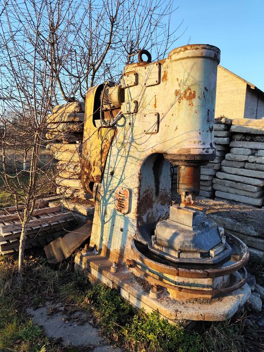 Młot Kowalski Sprężarkowy EFUK MŚ 160