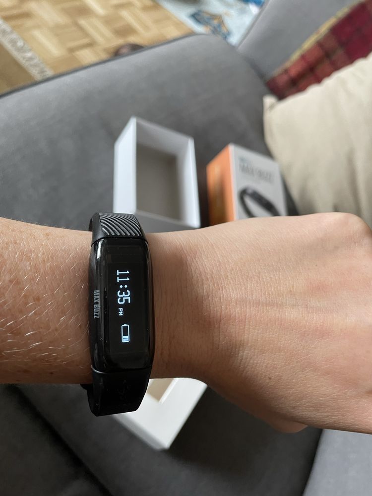 Smartwatch activity tracker zegarek opaska Max Buzz