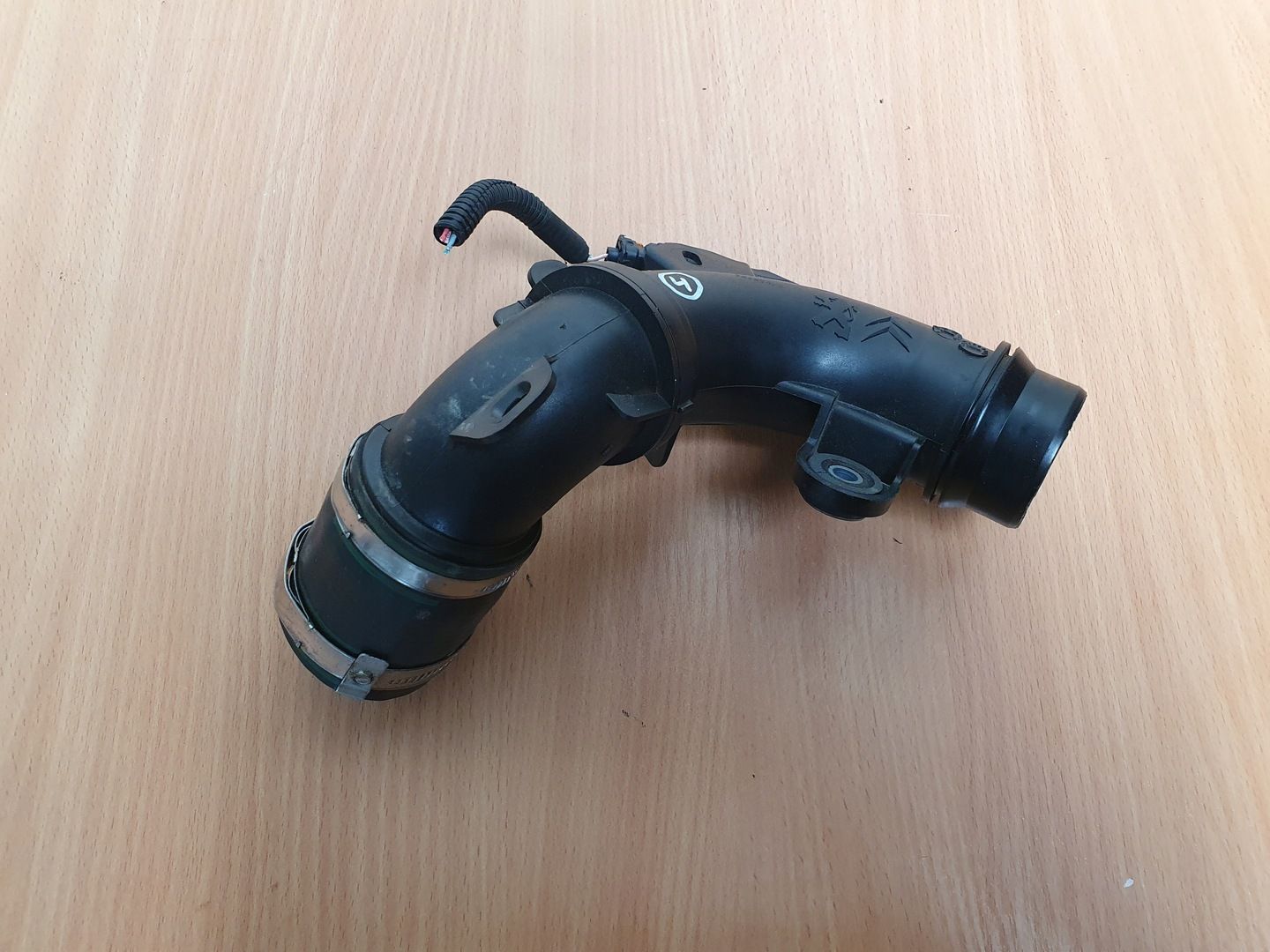 Rura przewód Powietrza Turbo Citroen C4 Cactus Lift 1.2 Thp