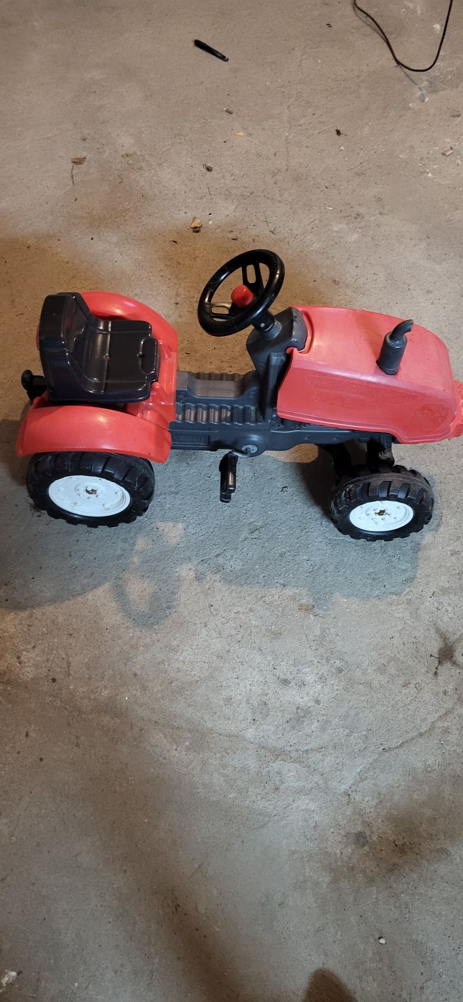 Traktor na pedały jeździć zabawka