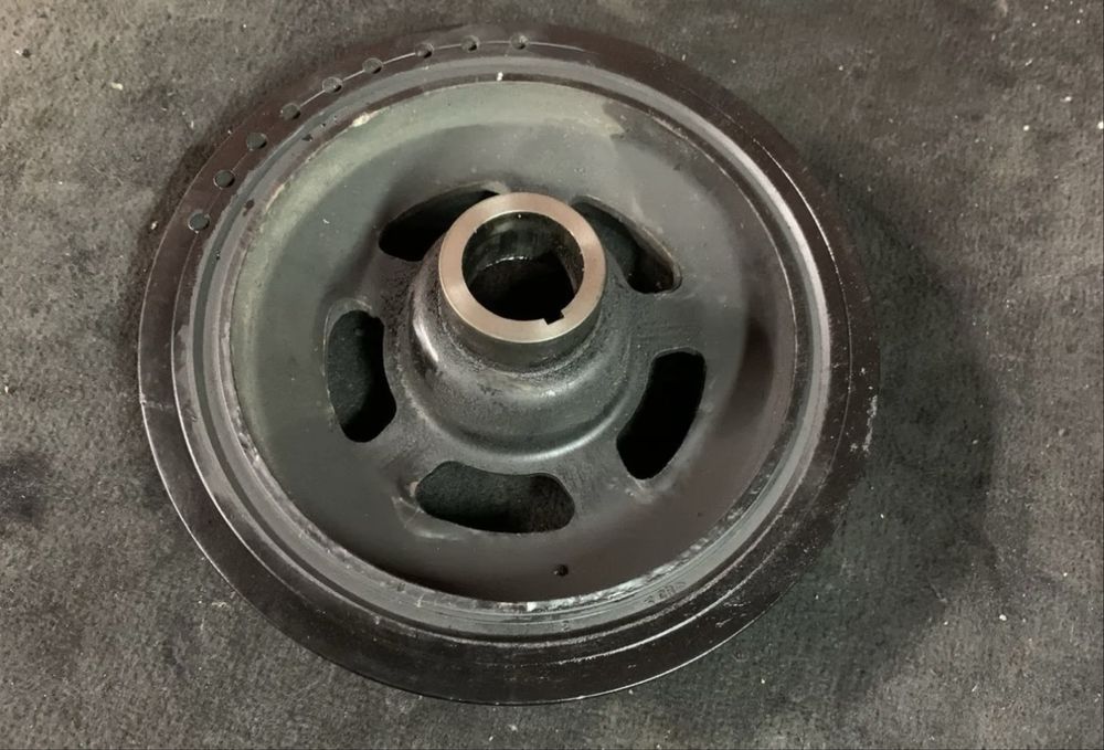 Шкив коленвала 2.2, 2.7 CDI OM 611 612 613 646 Mercedes A6110301703