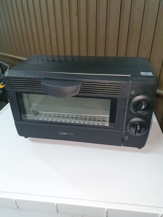 Mini piekarnik clatronic