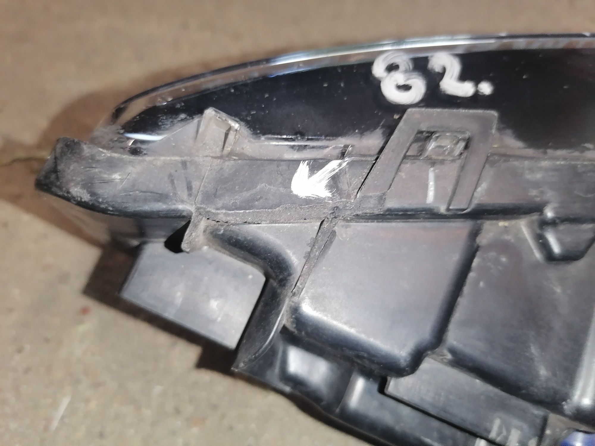 BMW 7 G11, G12 Halogen Led prawy