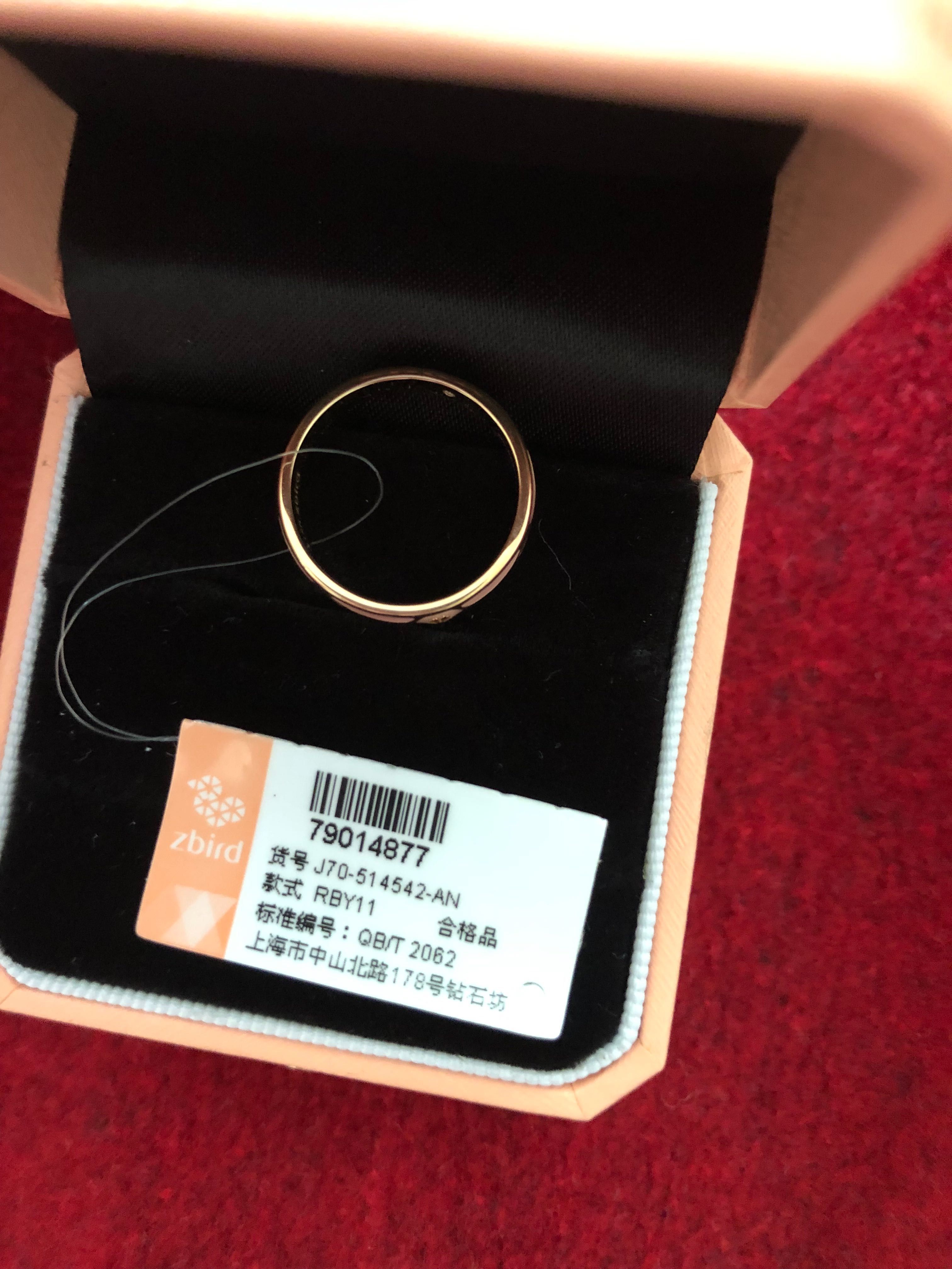 Кольцо золотое 16 размер . 750 проба с ювелирной эмалью и диамантом