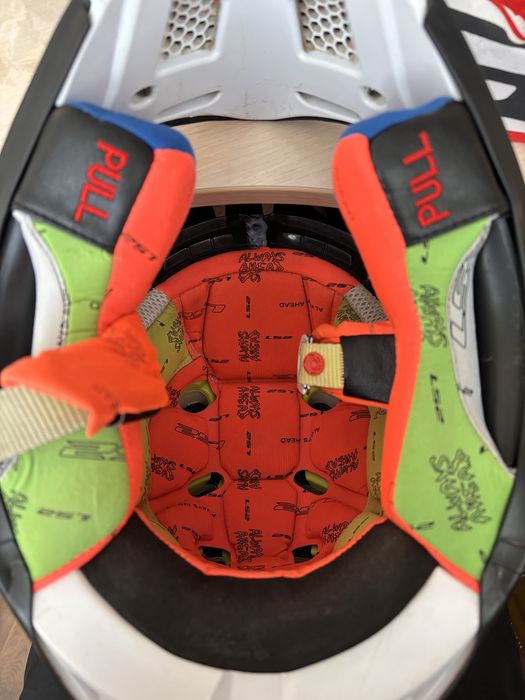 Продам шолом ls2 mx470