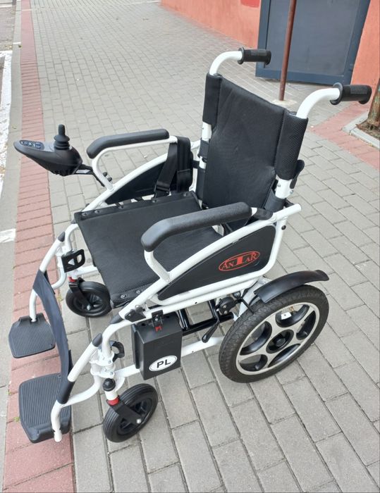 Інвалідний візок електричний Antar