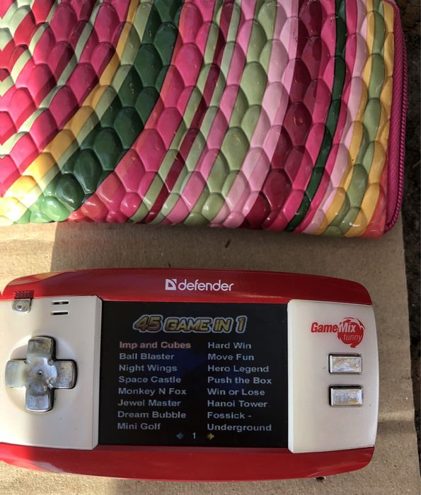 Портативная игровая приставка на 45 игр