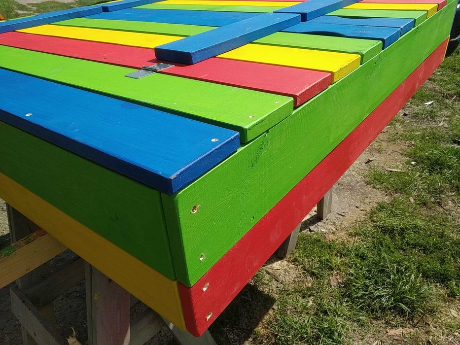 Дитяча пісочниця з кришкою + столик з лавками!