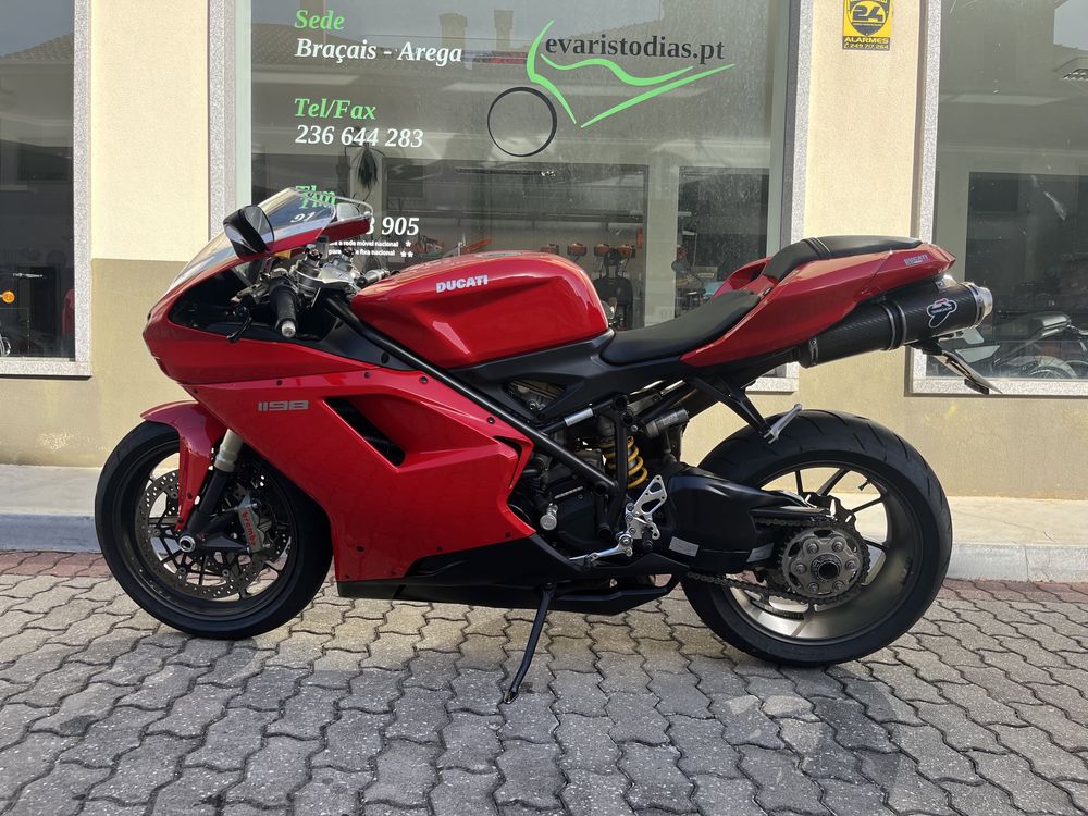 Ducati 1198 c/ extras