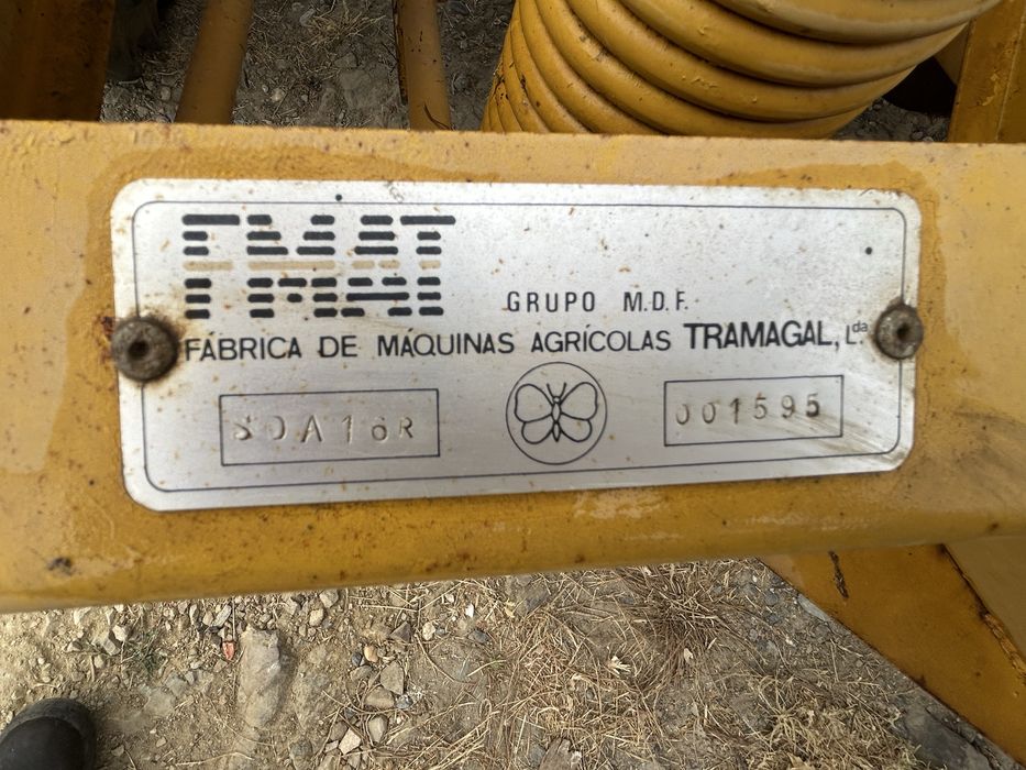 Semeador de 16 linhas Tramagal