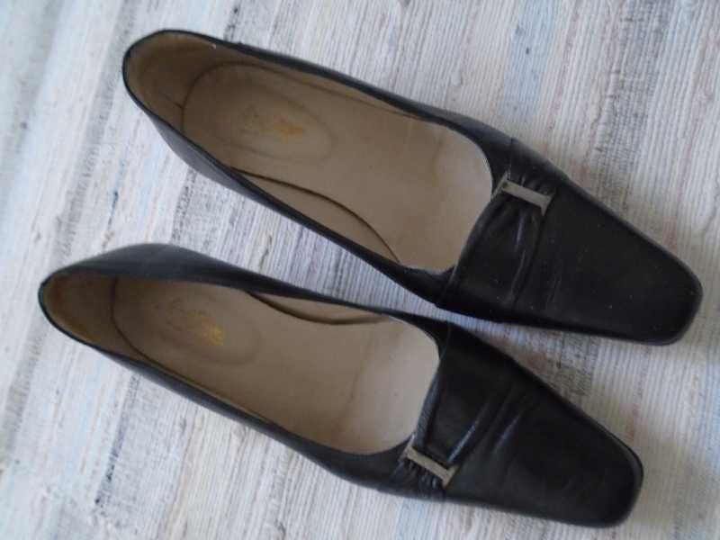 Sapatos biqueira retangular