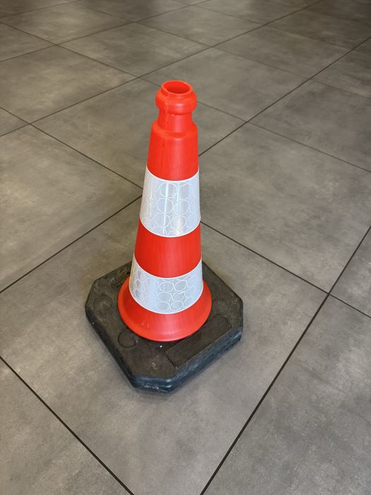 Pachołek drogowy, PACHOŁKI, kegel, ZNAK drogowy, zabezpieczenie 75cm